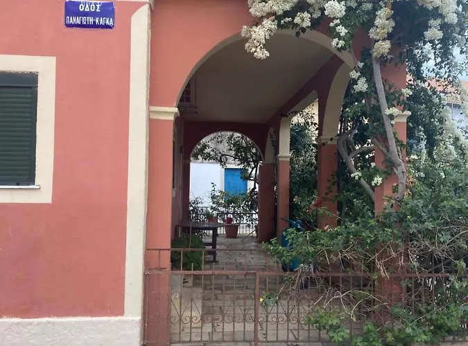 Anelina Paxos Residences 가이오스